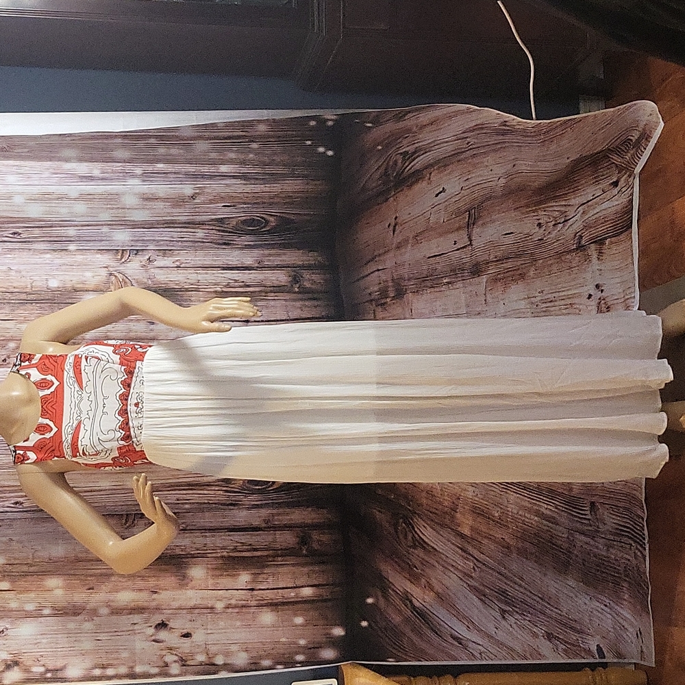 NWOT Made For Inpulse White Crinkle W/Design Dress Size S